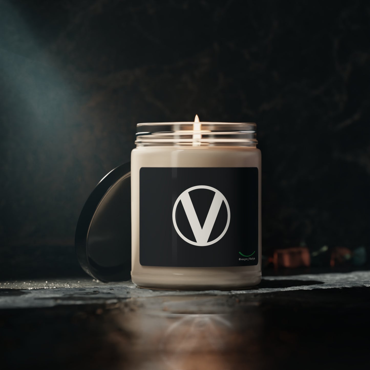 front Circle-V candle lifestyle