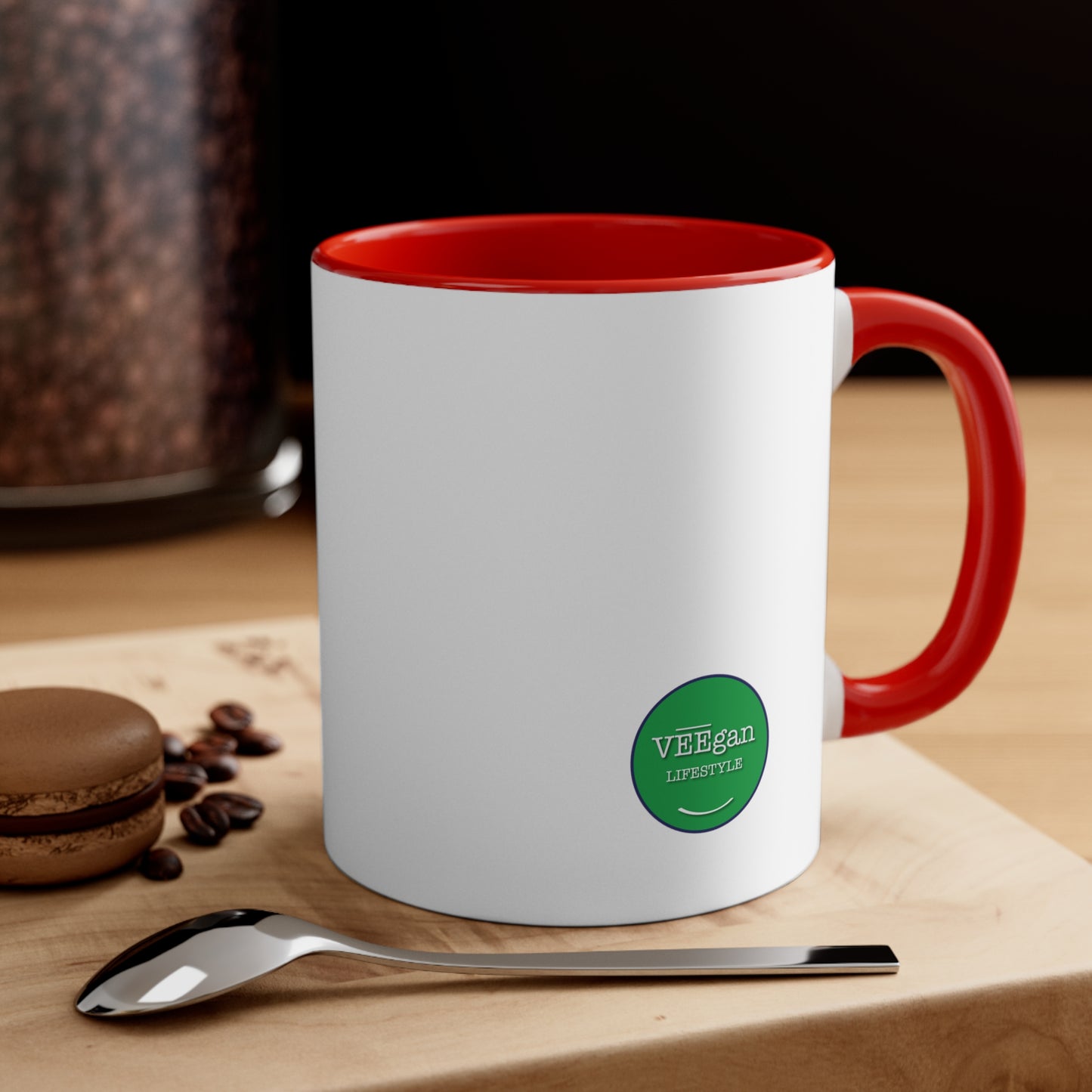 back Circle-V mug red lifestyle